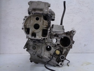 Suzuki GSX-R 600 K1 K2 K3 Картеры Поршни Блок двигателя