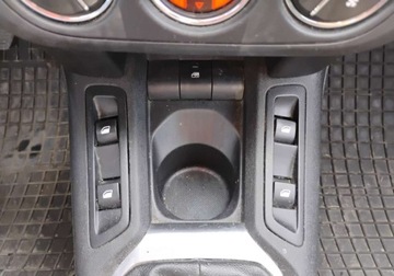 Citroen C-Elysee II Sedan Facelifting 1.6 VTi 115KM 2017 Citroen C-Elysee 2017r, Salonowy. 1.6 LPG, Lekko uszkodzony przod. Jezdzi, zdjęcie 9