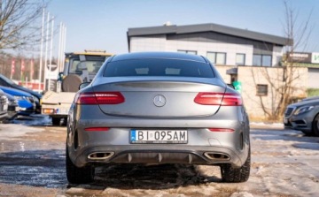 Mercedes Klasa E W213 Cabrio 2.0 200 184KM 2018 Mercedes-Benz Klasa E Mercedes-Benz Klasa E W213 2.0 4Matic 184KM AMG-Line, zdjęcie 8