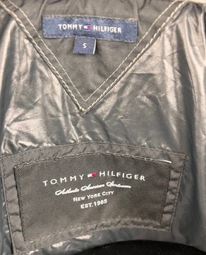 Kurtka damska zimowa puchowa Tommy Hilfiger rozmiar.S