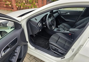 Mercedes Klasa A W176 Hatchback 5d Facelifting 180 122KM 2017 Mercedes-Benz Klasa A 1,6 Benzyna 122 KM GWARANCJA Zamiana Zarejestrowany, zdjęcie 7