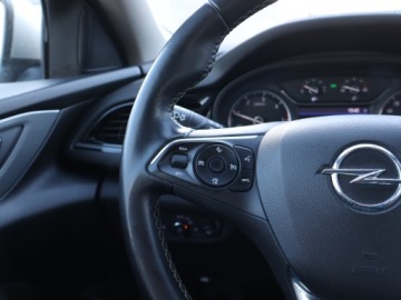 Opel Insignia II Sports Tourer 1.6 CDTI 136KM 2018 Opel Insignia 1.6 CDTI, Automat, Navi, Klima, zdjęcie 15