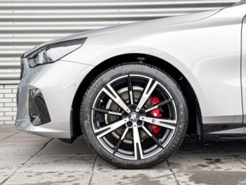 BMW Seria 5 G90-91 Touring 2.0 520d 197KM 2026 BMW Seria 5 Touring 520d xDrive Sport Combi 2.0 (197KM) 2026, zdjęcie 11