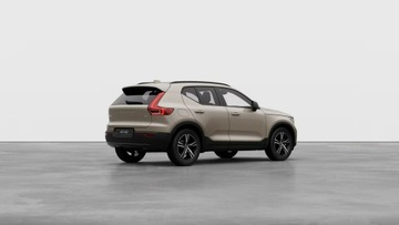 Volvo XC40 Crossover Facelifting 2.0 B3 163KM 2025 Volvo XC 40 Plus Dark B3 Mild Hybrid Benzyna, zdjęcie 7