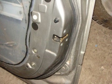 Zamek drzwi prawy przód EU Nissan X-trail T30
