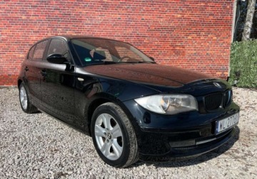 BMW Seria 1 E81/E87 Hatchback 5d E87 1.6 116i 122KM 2009 BMW Seria 1 Klima Alu Super stan Warszawa 1.6 Benzyna 122KM