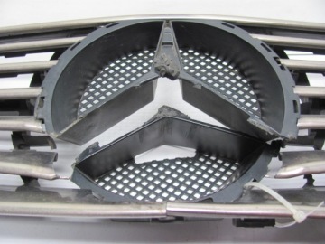 Mercedes R129 SL Решетка радиатора до рестайлинга Повреждена