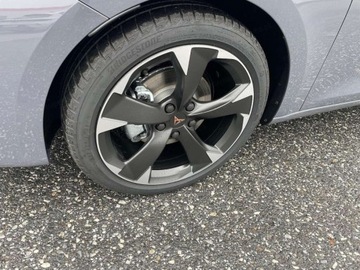 Cupra Leon II 2025 CUPRA Leon 1.5 eTSI mHEV DSG Hatchback 150KM 2025, zdjęcie 15