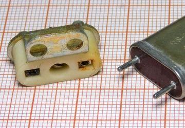 Podstawka do rezonator kwarcowy kwarc [M3]5