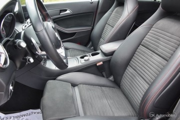 Mercedes CLA C117 Shooting Brake Facelifting 2.0 220 184KM 2017 Mercedes-Benz CLA CLA 220 4-MATIC 184KM Shooting-Brake AMG Panorama Salon, zdjęcie 19