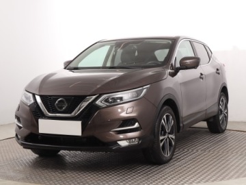 Nissan Qashqai II Crossover 1.2 DIG-T 115KM 2017 Nissan Qashqai 1.2 DIG-T, Automat, Navi, Klima, zdjęcie 1