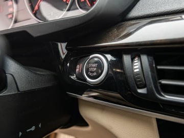 BMW X5 F15 SUV xDrive40d 313KM 2015 BMW X5 xDrive40d Suv 313KM 2015, zdjęcie 17