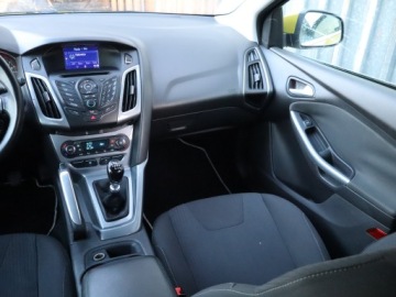 Ford Focus III Hatchback 5d 1.6 Duratorq TDCi DPF 115KM 2011 Ford Focus 1.6 TDCi, 1. Właściciel, Navi, Klima, zdjęcie 7