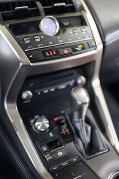 Lexus NX I SUV Facelifting 300 238KM 2020 Lexus NX 300 F Impression AWD 2.0 Benzyna 238KM, zdjęcie 23