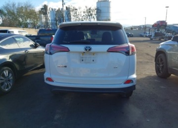 Toyota RAV4 V 2018 Toyota RAV4 2018r., Le, 2.5L, od ubezpieczalni 2.5 Benzyna 178KM, zdjęcie 7