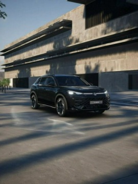 Volkswagen T-Roc I SUV Facelifting 1.5 TSI ACT 150KM 2026 Volkswagen T-Roc Wersja R-Line 1.5 eTSI 150 KM DSG, zdjęcie 3