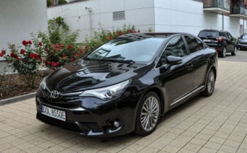 Toyota Avensis III Sedan Facelifting 2015 2.0 D-4D 143KM 2016 Toyota Avensis 2,0d (143KM) Salon PL 1 wlasciciel Lift 2016 r. Skory 2.0