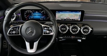 Mercedes CLA C118/X118 Shooting Brake 2.0 200d 150KM 2020 Mercedes-Benz CLA Shooting Brake Kamera Czujniki LED MBUX Ambiente FV Vat23, zdjęcie 12