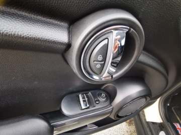 Mini One II 2016 MINI F56 Hatchback 1.2 102KM , Manual, Przebieg 83816, zdjęcie 12