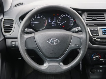 Hyundai i20 II Coupe 1.2 MPI 84KM 2017 Hyundai i20 1.2, Salon Polska, Serwis ASO, Klima, zdjęcie 15