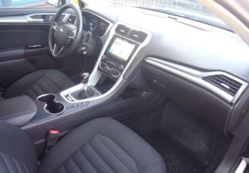 Ford Mondeo V Kombi 2.0 TDCi 150KM 2017 Ford Mondeo Ford Mondeo Salon PL 2.0 Diesel 150KM, zdjęcie 17