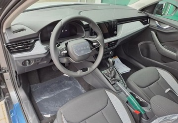 Skoda Scala Hatchback Facelifting 1.0 TSI 115KM 2025 Skoda Scala 1.0 TSI 115KM EDITION 130, przygotowanie pod hak, Benzyna 115KM, zdjęcie 4