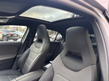 Mercedes Klasa A W177/V177 Hatchback AMG 2.0 A35 306KM 2019 Mercedes-Benz Klasa A 35 AMG 4 MATIC Night PakietPremium PlusBurmesterSalo, zdjęcie 14