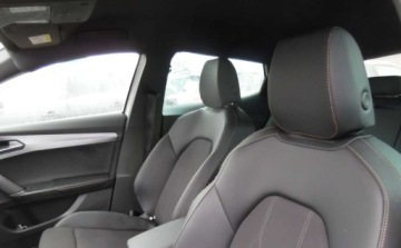 Cupra Formentor Crossover 1.5 TSI 150KM 2024 Cupra Formentor 052024r, Salonowy, 1.5TSI, Uszkodzony prawy przod. Poobija, zdjęcie 7