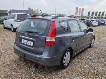 Hyundai i30 I CW Facelifting 1.4 DOHC 109KM 2010 Hyundai i30 Hak Usb iPOD Aux Mp3 1.4 Benzyna 109KM, zdjęcie 11