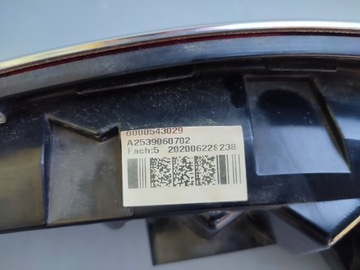 MERCEDES GLC 253 FACELIFT SVĚTLO ZADNÍ PRAVÁ LED A2539060702 SPRÁVNÁ