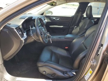 Volvo S60 III Sedan 2.0 T5 250KM 2020 Volvo S60 T5 Momentum 2020 2.0l 2.0 Benzyna 250KM, zdjęcie 7