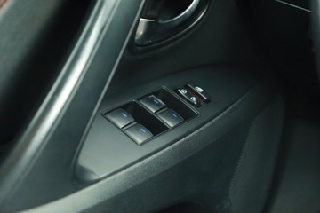 Toyota Avensis III Wagon Facelifting 2015 2.0 D-4D 143KM 2016 Toyota Avensis 2.0 D-4D, Salon Polska, Skóra, zdjęcie 18