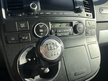 Volkswagen Multivan T6 2007 Volkswagen Multivan ATLANTIS 2,5 TDI-131KM Zarejestrowany, Webasto, Łóżko.., zdjęcie 17