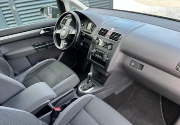 Volkswagen Touran II 1.6 TDI 105KM 2011 Volkswagen Touran Sprowadzony Ubezpieczony Zarejestrowany 1.6 Diesel, zdjęcie 16