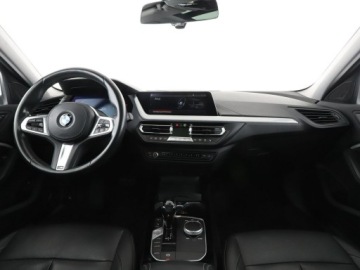 BMW Seria 1 F20-F21 Hatchback 3d Facelifting 2017 120d 190KM 2019 BMW 120 2.0d Automat xDrive Luxury Panorama Navi, zdjęcie 14