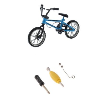 Palec w skali 1:24, rower przełajowy BMX z