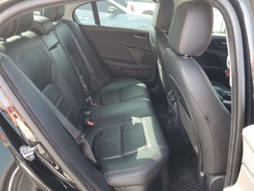 Jaguar XE 2017 Jaguar XE Prestige 2017 3.0l 3.0 Benzyna 340KM, zdjęcie 10