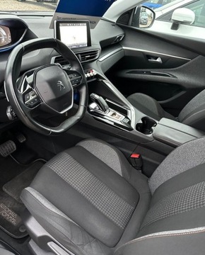 Peugeot 5008 II Crossover 1.6 BlueHDI 120KM 2018 Peugeot 5008 Niemcy,Automat,7 osob,Navi 1.6 Diesel 120KM, zdjęcie 5