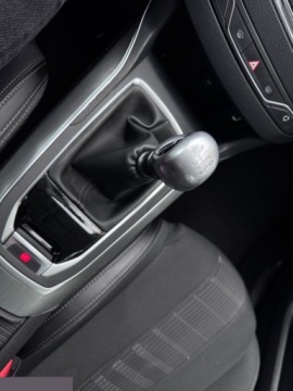 Peugeot 308 II SW 1.2 PureTech 130KM 2017 Peugeot 308 1.2 PureTech 130km GPF Stop &amp; Start Active Business-Paket 2017r, zdjęcie 17