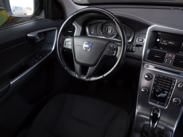 Volvo XC60 I SUV Facelifting 2.0 D3 DRIVE-E 150KM 2015 Volvo XC60 D3, Navi, Klima, Klimatronic, Tempomat, zdjęcie 6