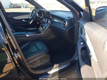 Mercedes GLC C253 2021 Mercedes-Benz GLC 300 4Matic 2021 2.0l 2.0 Benzyna 255KM, zdjęcie 9