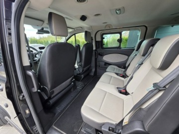 Ford Tourneo Custom I L1 2.2 TDCi 125KM 2014 Ford Tourneo Custom TITANIUM bezwypadkowy, zdjęcie 24