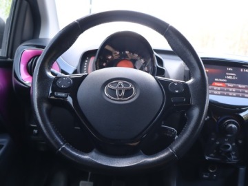 Toyota Aygo II Hatchback 3d Facelifting 1.0 VVT-i 72KM 2018 Toyota Aygo 1.0 VVT-i, Salon Polska, Klima, zdjęcie 14