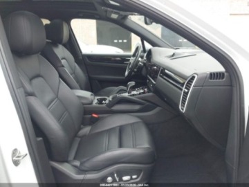 Porsche Cayenne III 2021 Porsche Cayenne E-Hybrid 2021 3.0 Hybryda 335KM, zdjęcie 9
