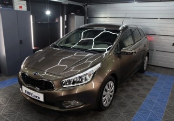 Kia Ceed II Kombi 1.6 CRDi 128KM 2014 Kia Ceed Automat_Kamera cofania_PL Salon_ 1.6 Diesel 128KM, zdjęcie 21