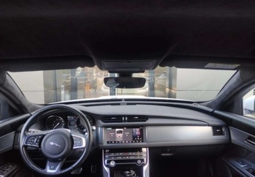 Jaguar XF II Sedan 2.0 i4P 250KM 2019 Jaguar XF JAGUAR XF 2.0P i4 250KM RWD AUTO R-Sport MY20 FV 23 2.0 Benzyna, zdjęcie 2