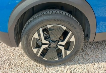 Peugeot 2008 II SUV Facelifting 1.2 PureTech 130KM 2024 Peugeot 2008 PureTech 130 Allure SS EAT8 SalonPL FVat 2024 Maly Przebieg, zdjęcie 10