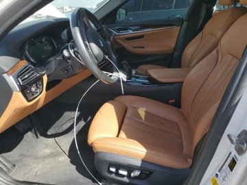 BMW Seria 5 G30-G31 2018 BMW Seria 5 2018 BMW 530 I 2.0 Benzyna 240KM, zdjęcie 6