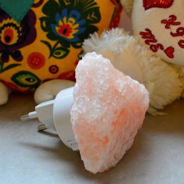 Lampka nocna prozdrowotna Bryłka LED sól Kłodawska