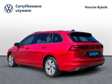 Volkswagen Golf VIII Variant 1.5 eTSI 150KM 2023 Volkswagen Golf Variant 1.5eTSI 150KM ACC ASO Hak, zdjęcie 2